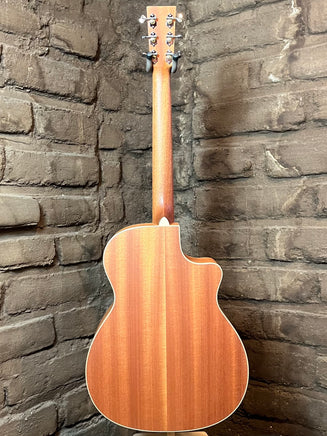 Larrivee OMV-40 Legacy Series Left Handed