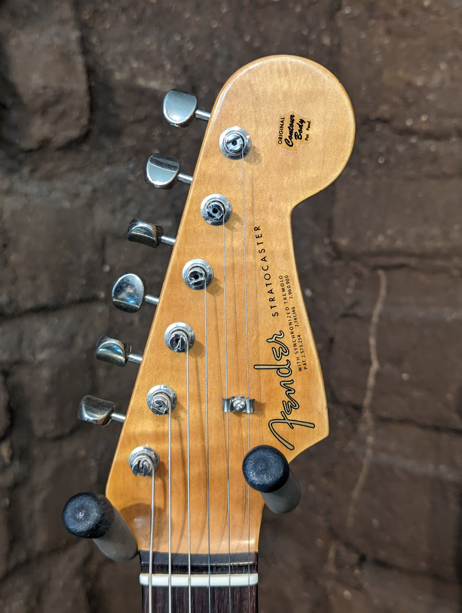ギター Fender Stratocaster synchronized tremolo Fender 70th Anniversary American Vintage II 1954