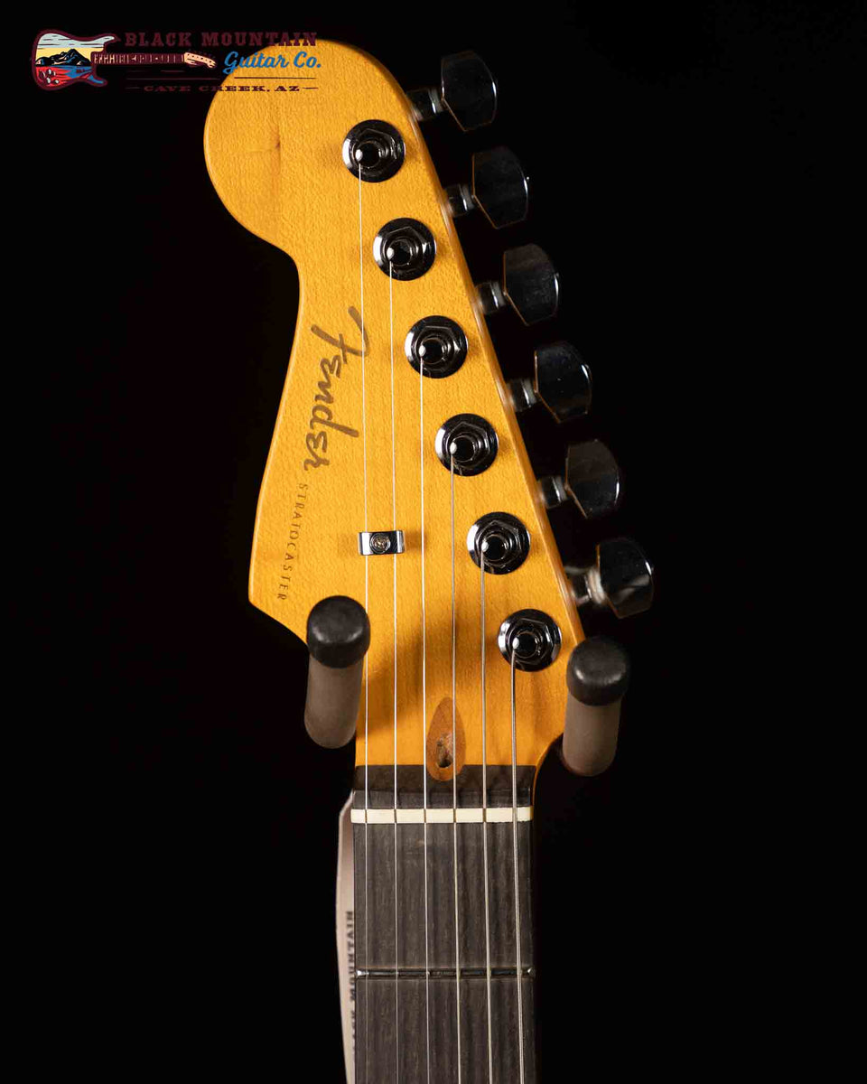 Fender American Ultra II Stratocaster Left-Hand - Ultraburst (New