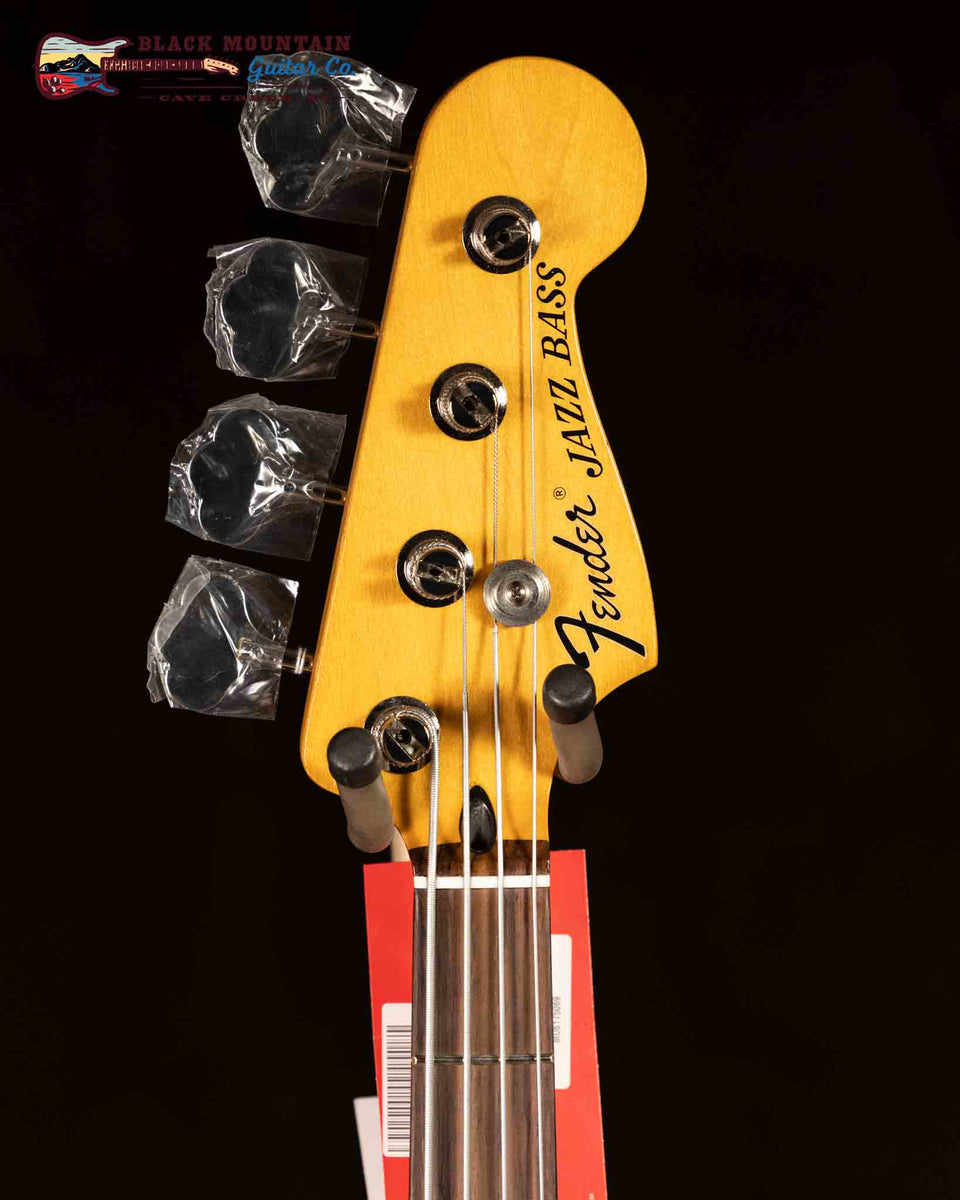Fender Laura Lee Jazz Bass - Vintage White (New)| Black Mountain