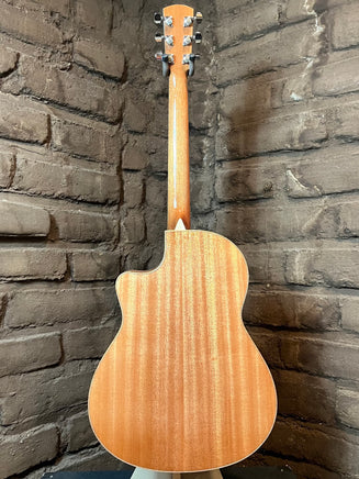 Larrivee LV-05E Mahogany
