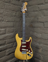 
              Fender Custom Shop American Custom Stratocaster NOS - Aged Amber Natural (New)
            