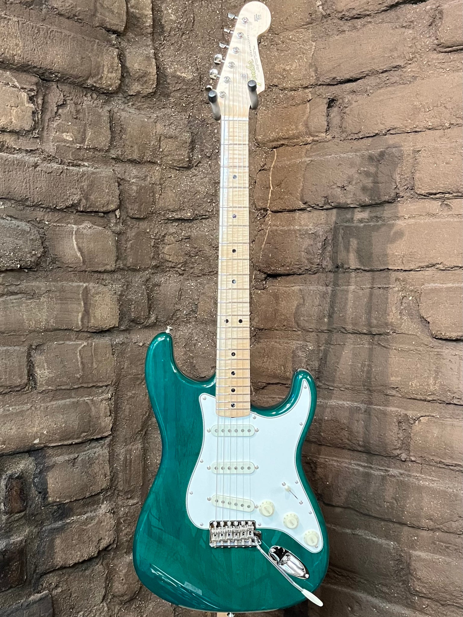 Platinum Fender Custom Shop Limited-Edition '65 Stratocaster