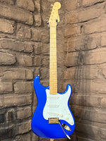 
              Fender Custom Shop Limited Edition 70th Anniversary Stratocaster NOS Aged Bright Sapphire Metallic (New)
            