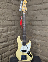 
              Fender Laura Lee Jazz Bass - Vintage White (New)
            