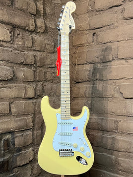 Fender Yngwie Malmsteen Stratocaster - Scalloped Maple Fingerboard - Vintage White (New)