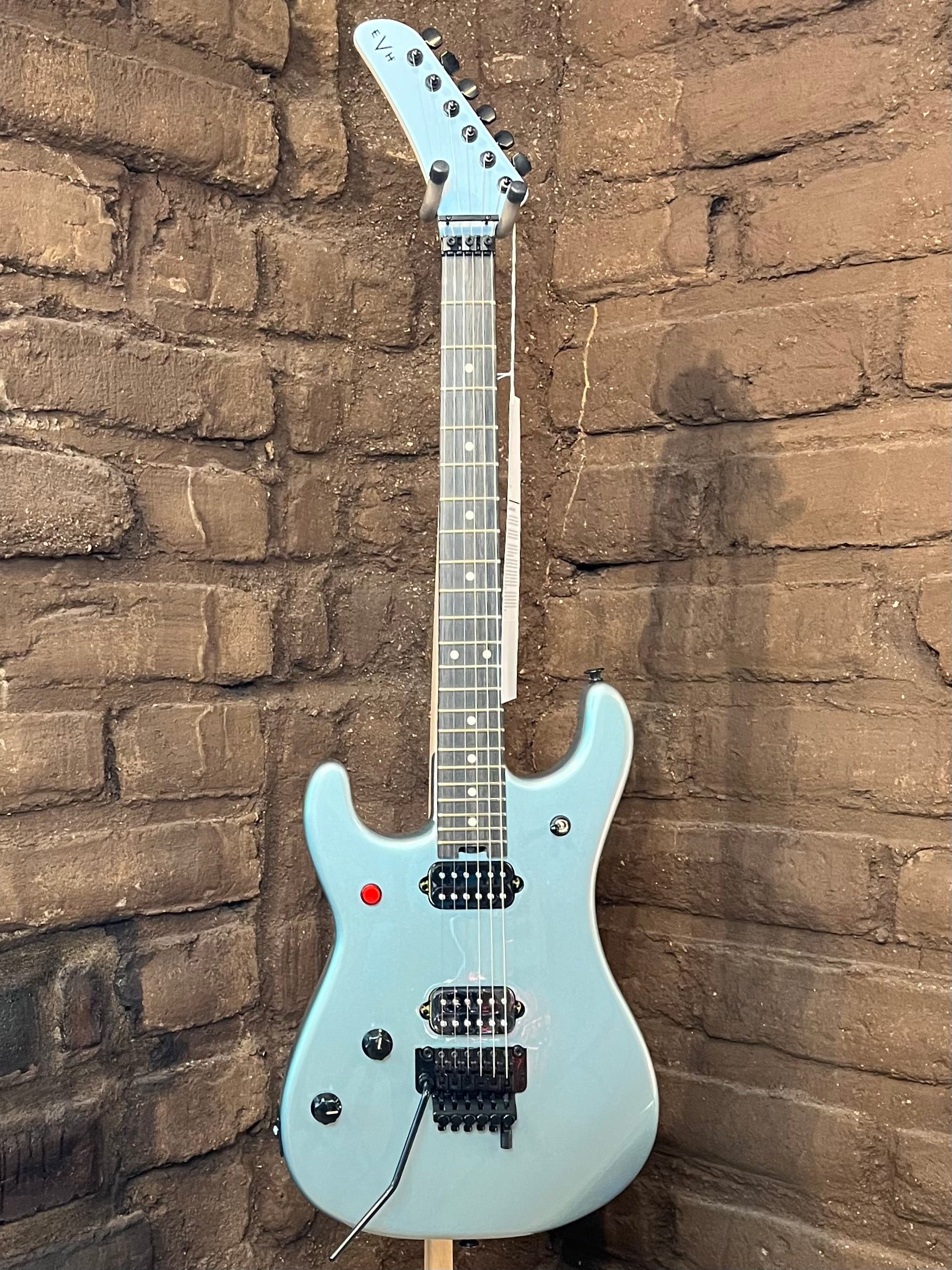 EVH 5150 Series Standard LH - Ice Blue Metallic (New)| Black