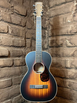 Larrivee P-03 Recording Series w/Element VTC Pickup & Sunburst Mahogany Top