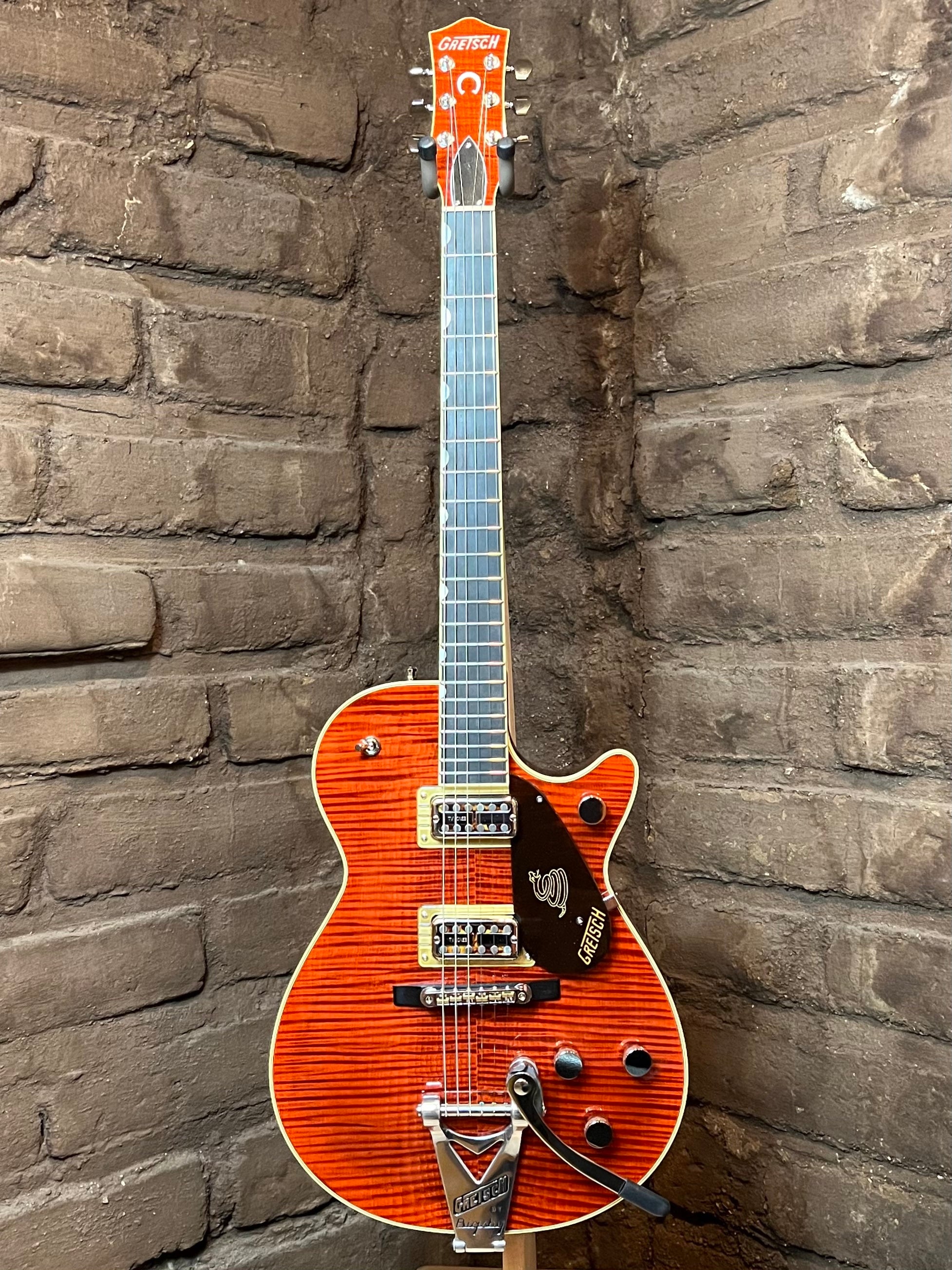 Gretsch G6130T Limited Edition Sidewinder in Bourbon Stain| Black