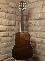 
              Gibson J-160
            