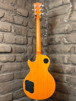 
              Gibson Les Paul Classic Custom
            