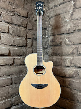 Yamaha APX600 Natural (New)