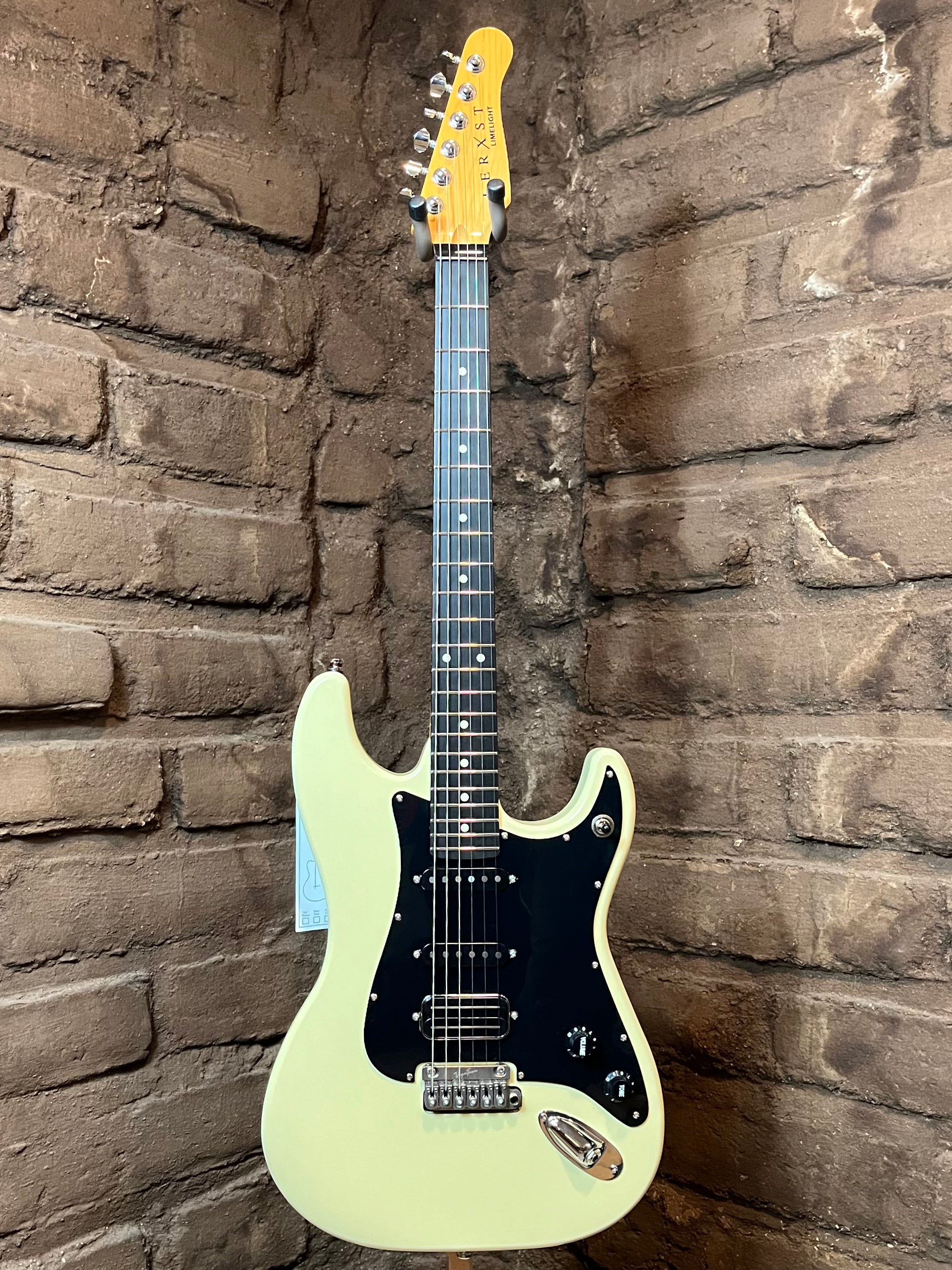 Godin LERXST Limelight Cream w/Vega Trem - #38/50 Signed by Alex