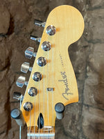 
              Fender Player Jaguar - Candy Apple Red (New)
            