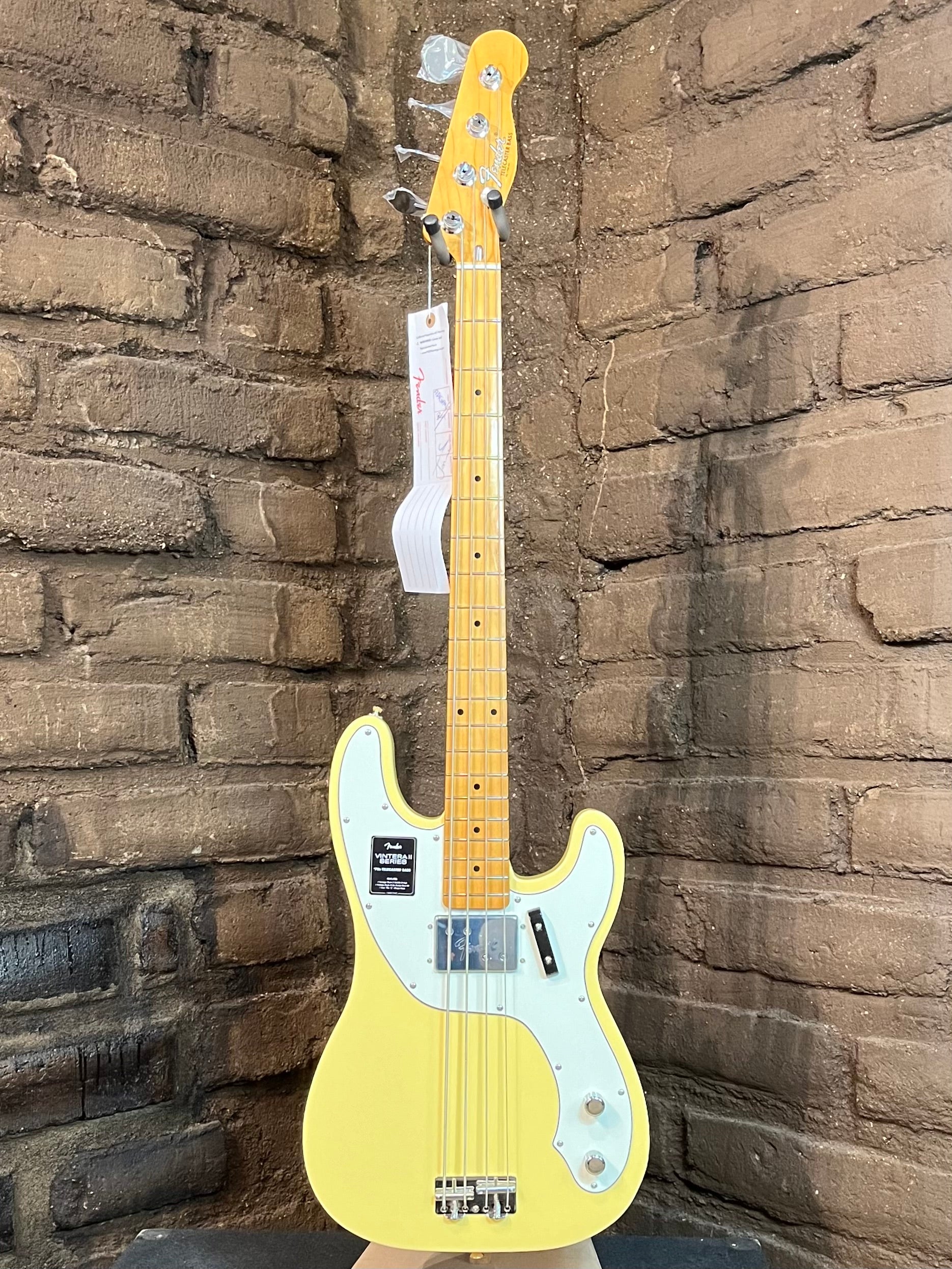 ベース FENDER Vintera II 70s Telecaster Bass 2023 Fender Vintera II '70s Telecaster Bass Surf Green