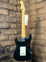 
              Fender Player II Stratocaster HSS - Black 
            