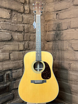 Martin D-28 (New)