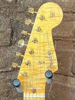 
              Fender Custom Shop Limited Edition 70th Anniversary Stratocaster NOS Aged Bright Sapphire Metallic (New)
            