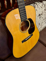 
              Martin D-18 Custom Shop Natural (new arrival)
            