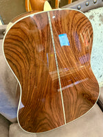 
              Martin Custom Shop D-28 12-Fret - Spruce (Used) serial #2989389
            