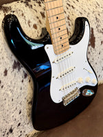 
              Fender Eric Clapton Sig Stratocaster (2020) - Blackie (Used)
            