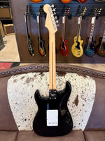 
              Fender Eric Clapton Sig Stratocaster (2020) - Blackie (Used)
            
