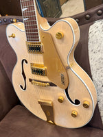 
              Gretsch G5476G-12 Limited Edition Elctromatic Classic Hollowbody DC 12-String - Natural (Used)
            
