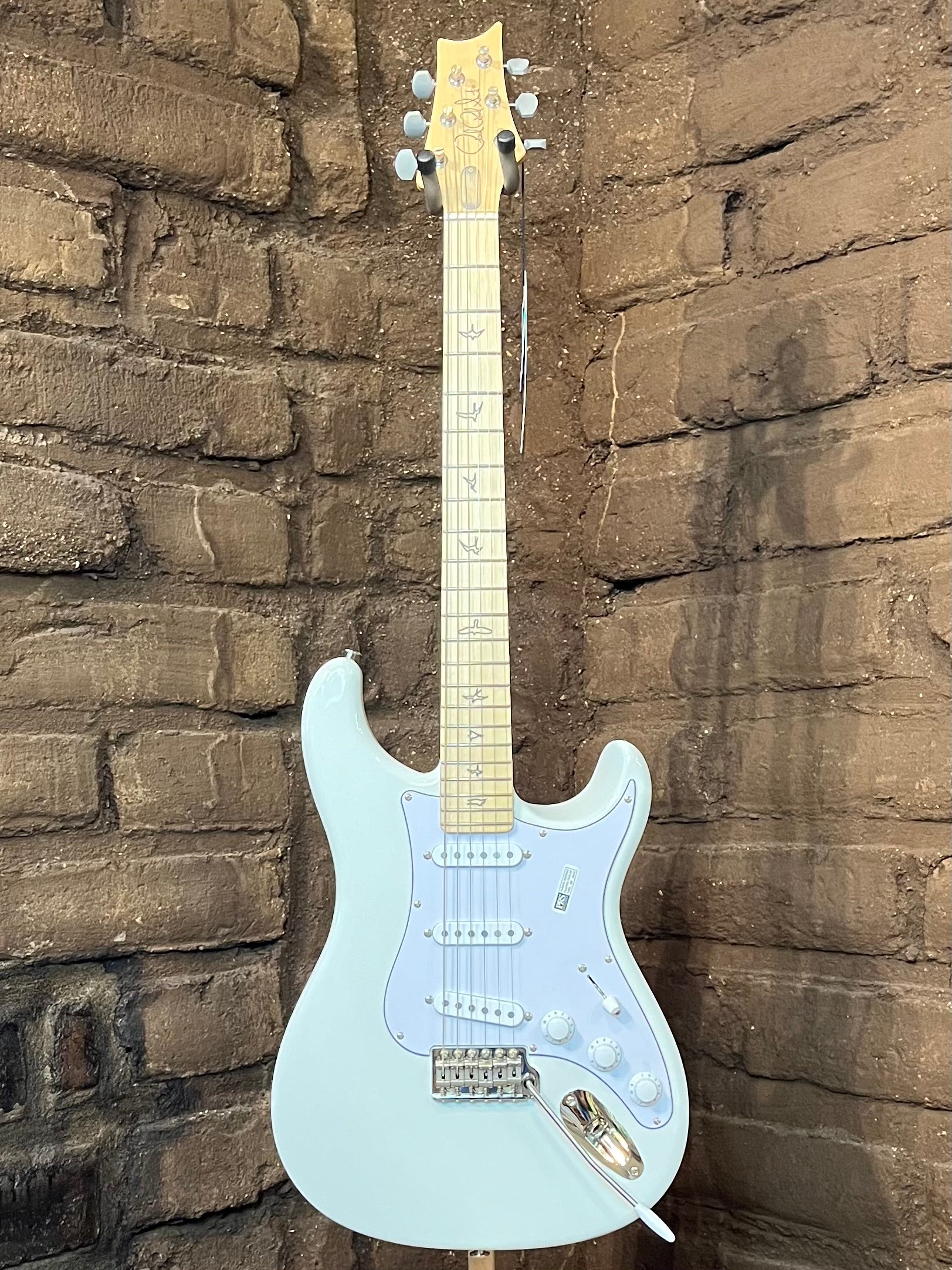 ギター PRS Silver Sky Maple frost PRS John Mayer Silver Sky Maple Neck Frost - Willcutt Guitars