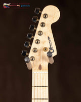 
              Charvel Custom Shop Star 1H CT Interstellar Sparkle (new)
            