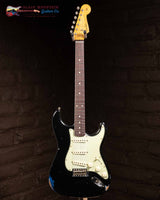 
              Fender Custom Shop 1960 Stratocaster Flame AAA Rosewood Neck Relic- Black Paint Over Lake Placid Blue (New)
            