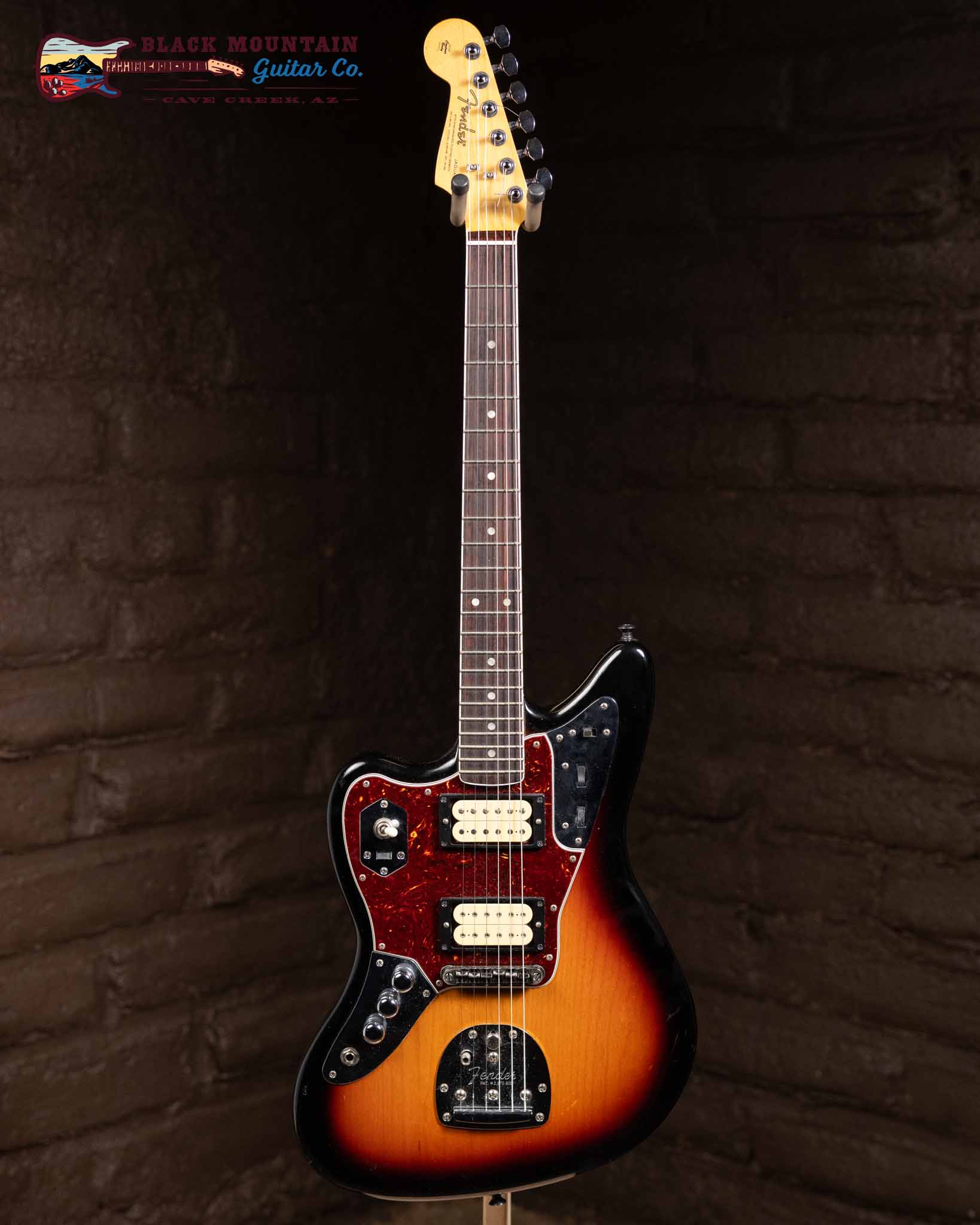 Fender Kurt Cobain Jaguar - 3-Color Sunburst Left-Handed (Used