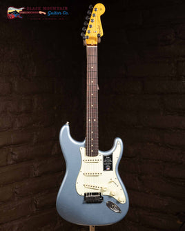 Fender American Ultra Luxe Vintage '60s Stratocaster Ice Blue Metallic (New)