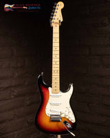 
              Fender Stratocaster VG- 3-Tone Sunburst (Used)
            