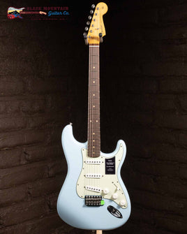 Fender Limited Edition Vintera® II Road Worn® '60s Stratocaster® Ice Blue Metallic (New)