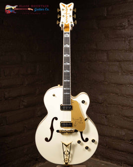Gretsch G6136-55GE Vintage Select 1955 White Falcon - Vintage White, Cadillac Tailpiece (New)