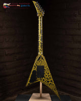 
              Jackson Custom Shop Randy Rhoads RR24 Black Yellow Crackle (Used)
            