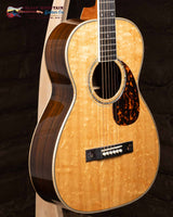 
              Larrivee 00-09 Custom Shop Ziricote (Used)
            