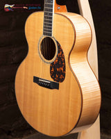 
              Larrivee J-09 FM Custom Shop (Used)
            