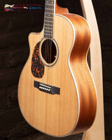 
              Larrivee OMV-40 Legacy Series Left Handed
            