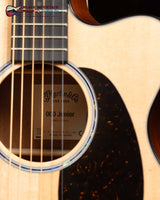 
              Martin 000C Jr E- Natural (New)
            