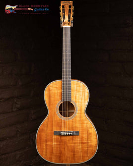 Martin Custom Shop 000-28; Exceptionally Broad Figured Koa (New)