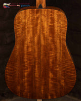 
              Martin D-18 Custom Shop Natural (new)
            