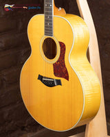 
              Taylor 615 Jumbo Vintage 1991 - Sitka Spruce/ Flame Maple Back & Sides
            