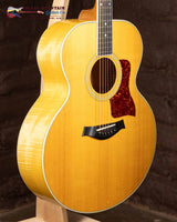 
              Taylor 615 Jumbo Vintage 1991 - Sitka Spruce/ Flame Maple Back & Sides
            