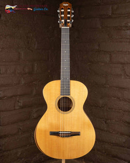 Taylor Academy 12e-N - Walnut/ Spruce (New)6013