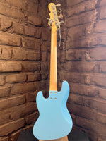 
              G&L Fullerton Deluxe JB-5-Bass - Himilayan Blue
            