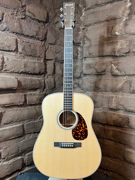 Larrivee D-40 Legacy Series