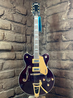 
              Gretsch G5422TG Electromatic Classic Hollow Body Double-Cut with Bigsby and Gold Hardware (Walnut Stain)
            